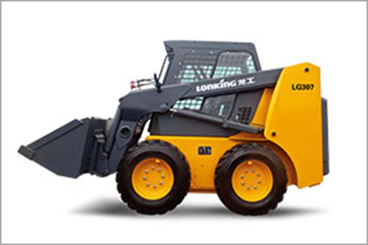 滑移裝載機(jī)LG307能夠快速清理大面積積雪和結(jié)冰，同時(shí)得益與設(shè)備本身的機(jī)動性