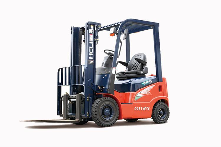 在出車前需要檢查機油、燃油、冷卻水量是否足夠，濟寧叉車各部分有無漏水、漏油和漏氣的現象，檢查輪胎、半軸、傳動軸等處部件的螺栓、螺母是否緊固